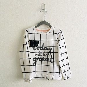 ~FINAL PRICE~ H&M - Black & White sweater
